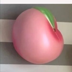 Ibloom Jumbo Peach Squishy